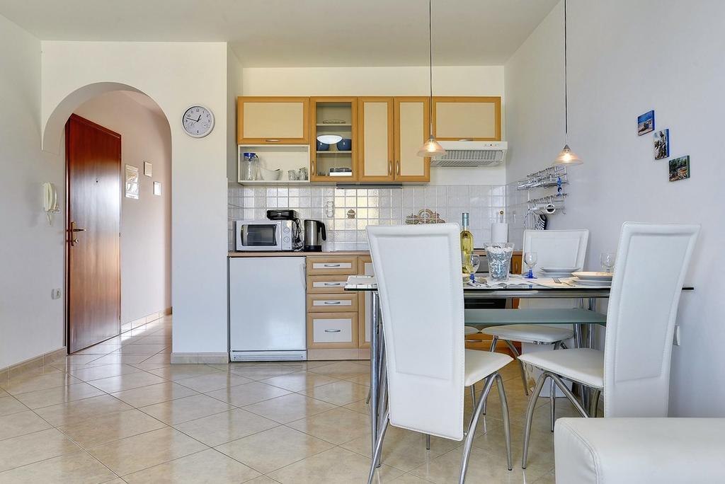 Apartment Frlan Ližnjan Eksteriør bilde