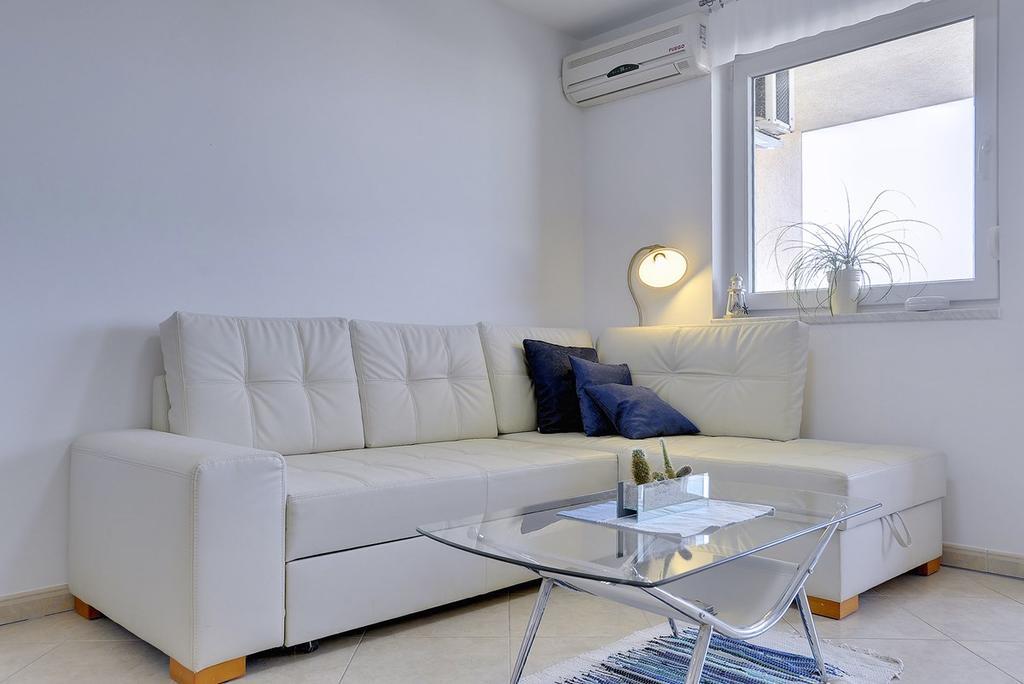 Apartment Frlan Ližnjan Eksteriør bilde
